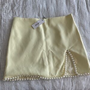 Women's Yellow Mini Skirt with Pearl Detailing NWT Nastygal